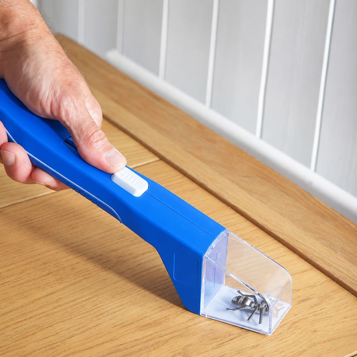 Insect Catcher 27 cm – Praktischer Insektenfänger mit transparentem Behälter