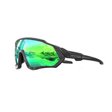 Grüne Sport-Sonnenbrille mit schwarzem Gestell
